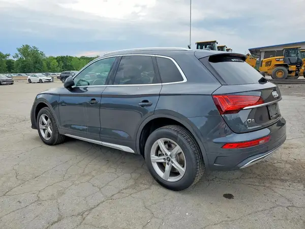 WA1AAAFY7M2019220 2021 AUDI Q5 - Image 2