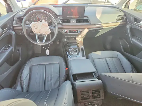 WA1AAAFY7M2035921 2021 AUDI Q5 - Image 8