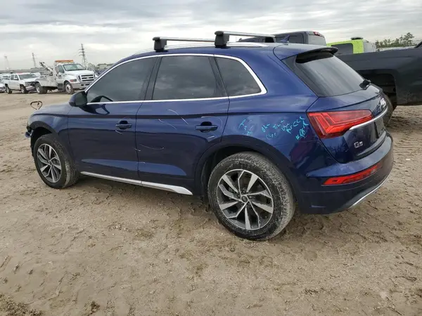 WA1AAAFY7M2075416 2021 AUDI Q5 - Image 2