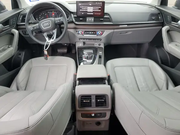 WA1AAAFY7M2075416 2021 AUDI Q5 - Image 8