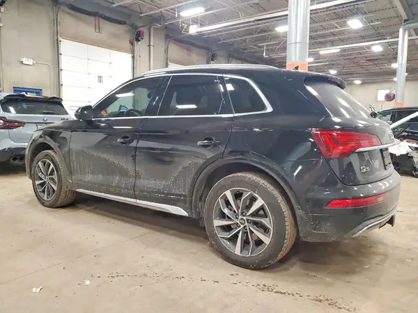 WA1AAAFY7M2094502 2021 AUDI Q5 - Image 2
