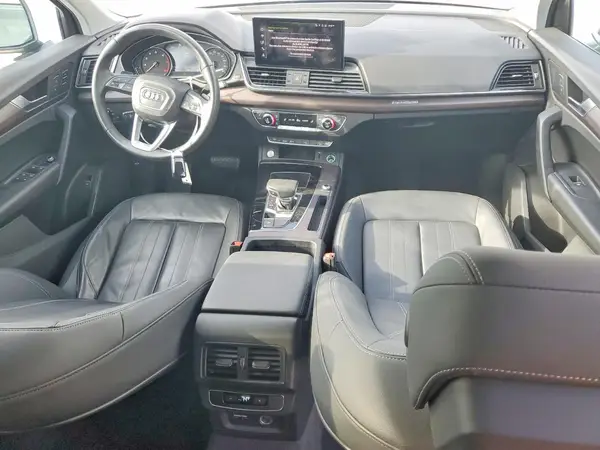 WA1AAAFY7M2099778 2021 AUDI Q5 - Image 8