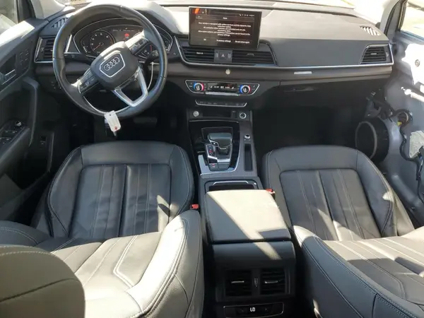 WA1AAAFY7M2112545 2021 AUDI Q5 - Image 8