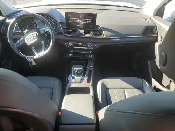 WA1AAAFY7M2117177 2021 AUDI Q5 - Image 8