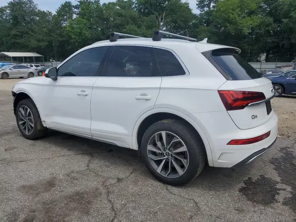 WA1AAAFY7M2128924 2021 AUDI Q5 - Image 2