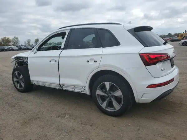 WA1AAAFY7P2122027 2023 AUDI Q5 - Image 2
