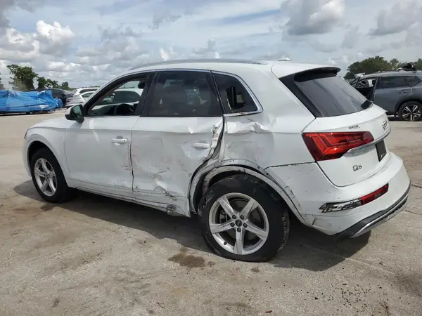WA1AAAFY8M2015757 2021 AUDI Q5 - Image 2