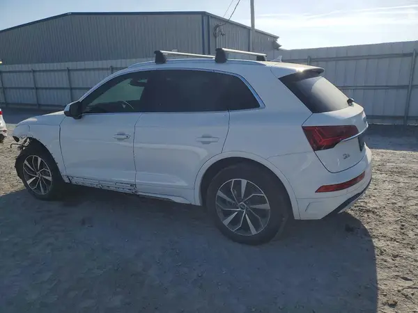 WA1AAAFY8M2033983 2021 AUDI Q5 - Image 2