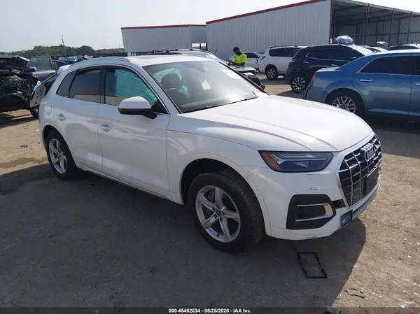 WA1AAAFY8M2037712 2021 AUDI Q5 - Image 1