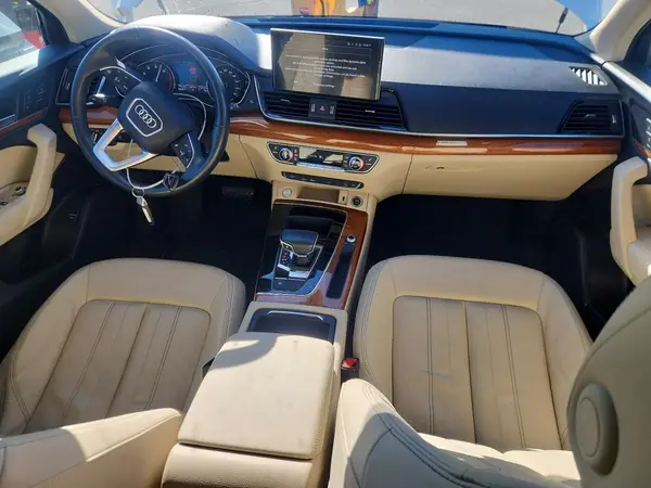 WA1AAAFY8M2051724 2021 AUDI Q5 - Image 8