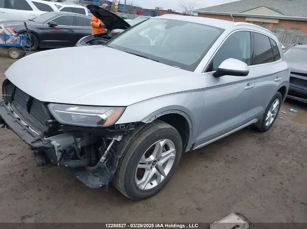 WA1AAAFY8M2064277 2021 AUDI Q5 - Image 2
