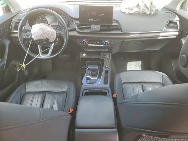 WA1AAAFY8M2071830 2021 AUDI Q5 - Image 8