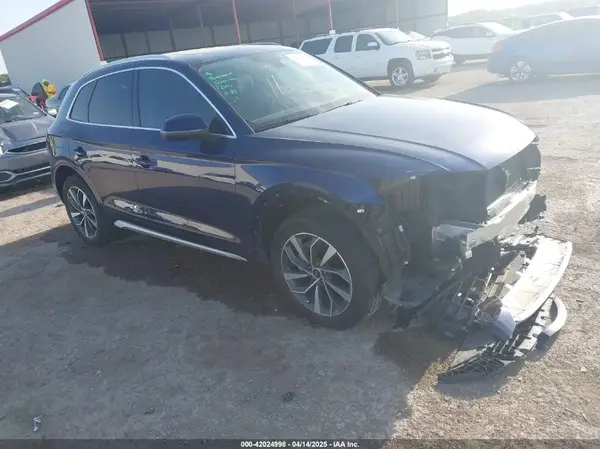 WA1AAAFY8M2074985 2021 AUDI Q5 - Image 1