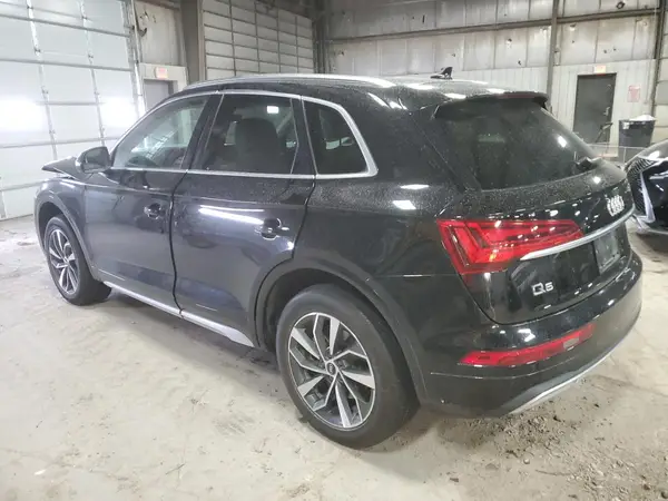 WA1AAAFY8M2075490 2021 AUDI Q5 - Image 2