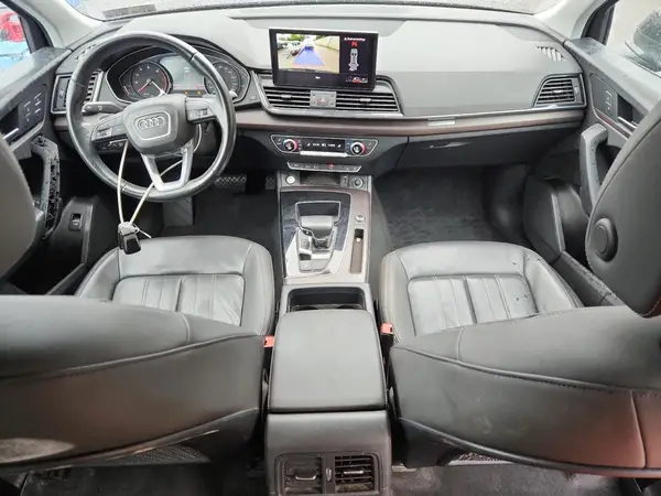 WA1AAAFY8M2080883 2021 AUDI Q5 - Image 8