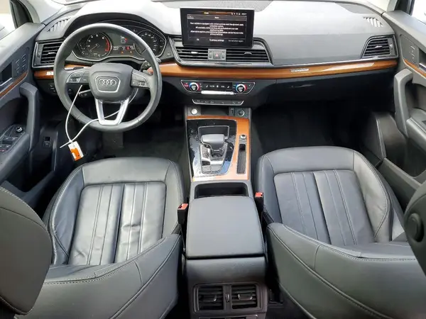 WA1AAAFY8M2103210 2021 AUDI Q5 - Image 8