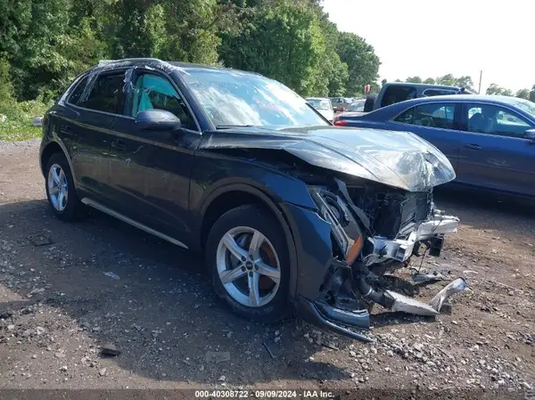 WA1AAAFY8M2119097 2021 AUDI Q5 - Image 1