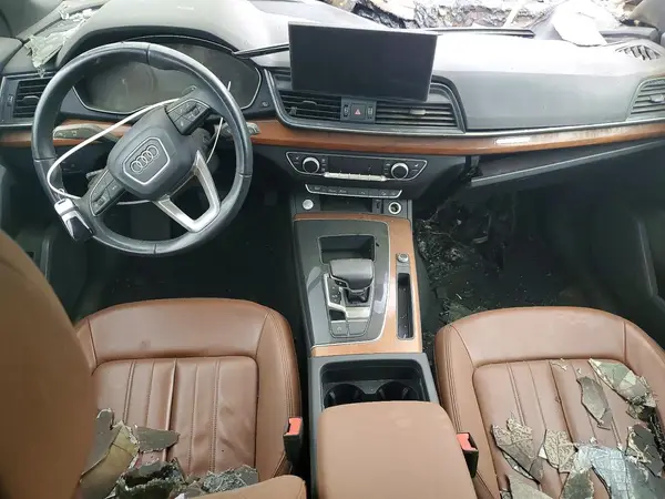 WA1AAAFY8M2132755 2021 AUDI Q5 - Image 8
