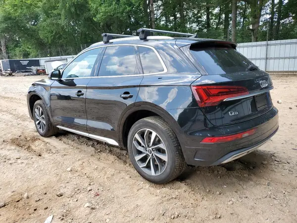 WA1AAAFY8M2140533 2021 AUDI Q5 - Image 2