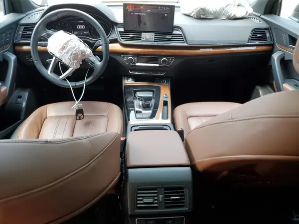 WA1AAAFY8M2140533 2021 AUDI Q5 - Image 8