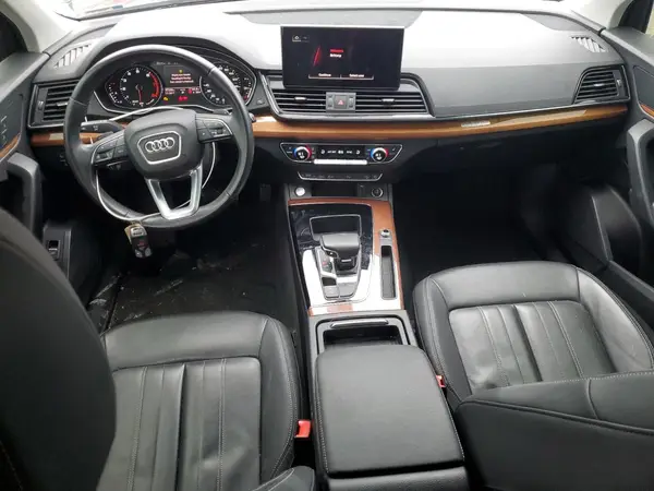 WA1AAAFY9M2003455 2021 AUDI Q5 - Image 8