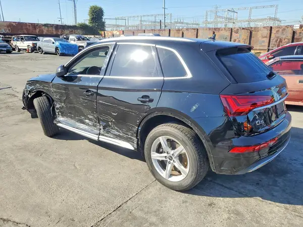 WA1AAAFY9M2005772 2021 AUDI Q5 - Image 2