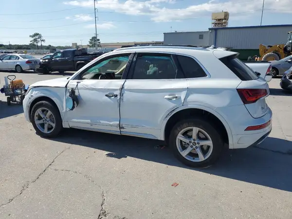 WA1AAAFY9M2021339 2021 AUDI Q5 - Image 2
