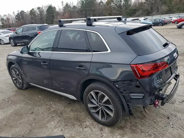 WA1AAAFY9M2032549 2021 AUDI Q5 - Image 2