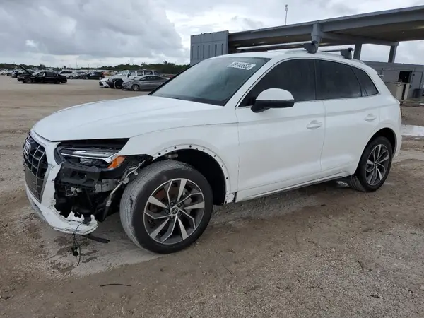 WA1AAAFY9M2032647 2021 AUDI Q5 - Image 1