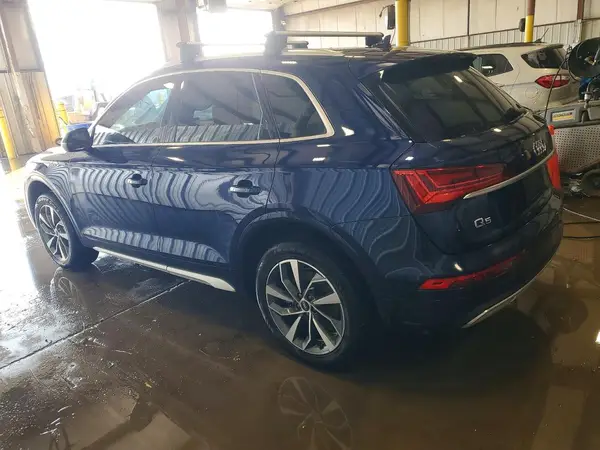 WA1AAAFY9M2052266 2021 AUDI Q5 - Image 2