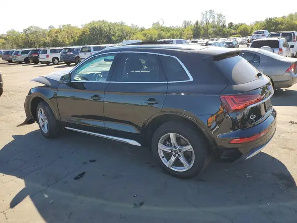 WA1AAAFY9M2055104 2021 AUDI Q5 - Image 2
