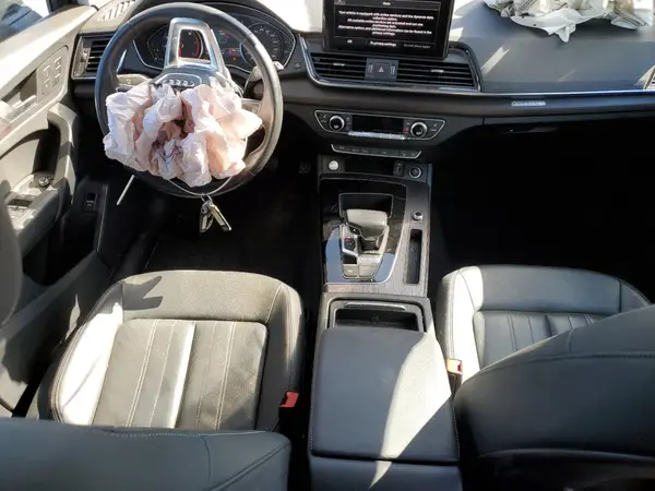 WA1AAAFY9M2055104 2021 AUDI Q5 - Image 8