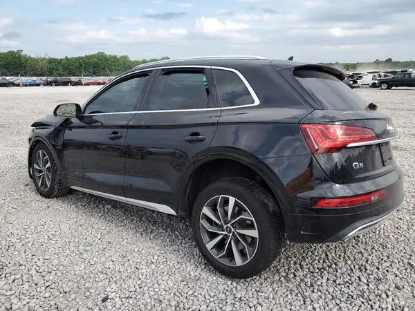 WA1AAAFY9M2057726 2021 AUDI Q5 - Image 2