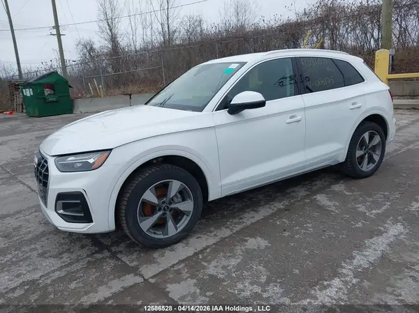 WA1AAAFY9M2068175 2021 AUDI Q5 - Image 2