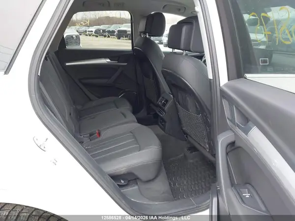 WA1AAAFY9M2068175 2021 AUDI Q5 - Image 8