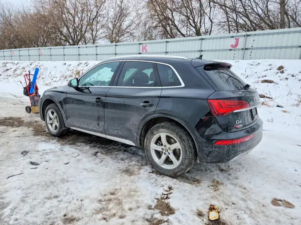 WA1AAAFY9M2074333 2021 AUDI Q5 - Image 2