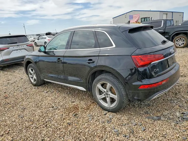 WA1AAAFY9M2075028 2021 AUDI Q5 - Image 2