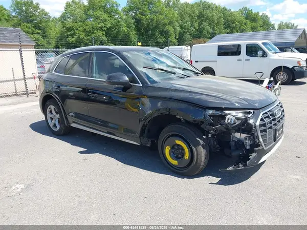 WA1AAAFY9M2078169 2021 AUDI Q5 - Image 1
