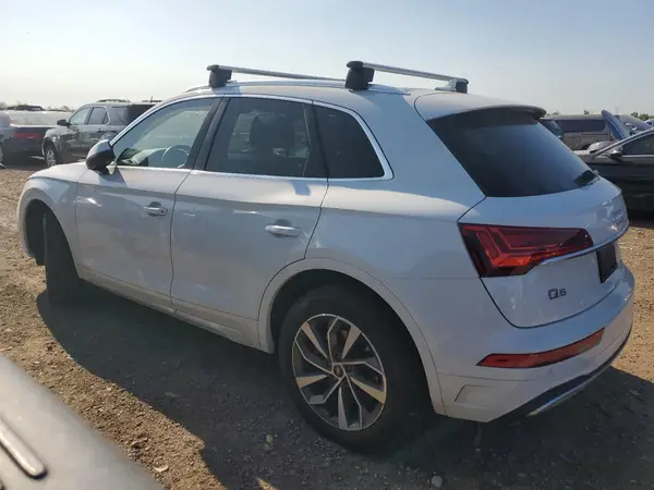 WA1AAAFY9M2085669 2021 AUDI Q5 - Image 2