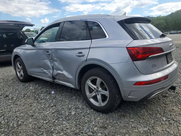 WA1AAAFY9M2112174 2021 AUDI Q5 - Image 2