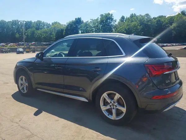 WA1AAAFY9M2131940 2021 AUDI Q5 - Image 2