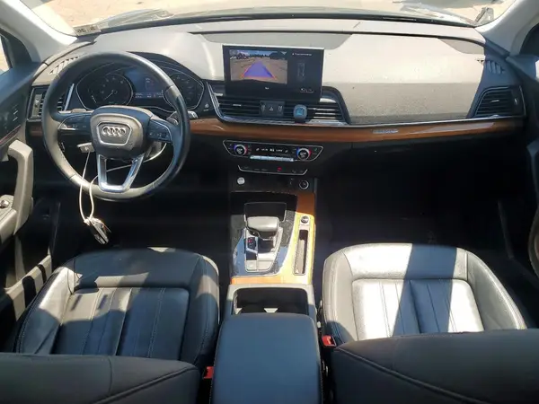 WA1AAAFY9M2131940 2021 AUDI Q5 - Image 8