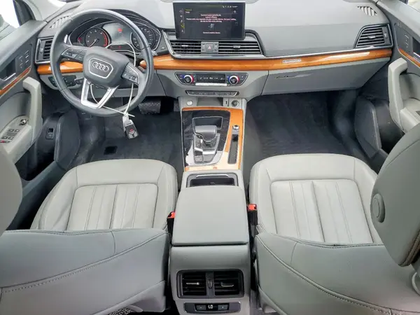 WA1AAAFY9M2133574 2021 AUDI Q5 - Image 8