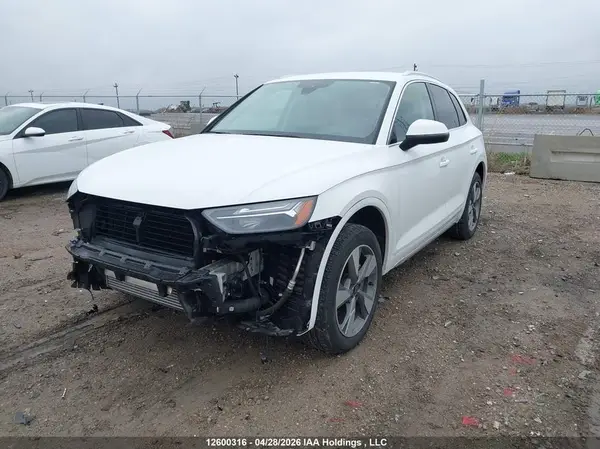 WA1AAAFY9R2063792 2024 AUDI Q5 - Image 2