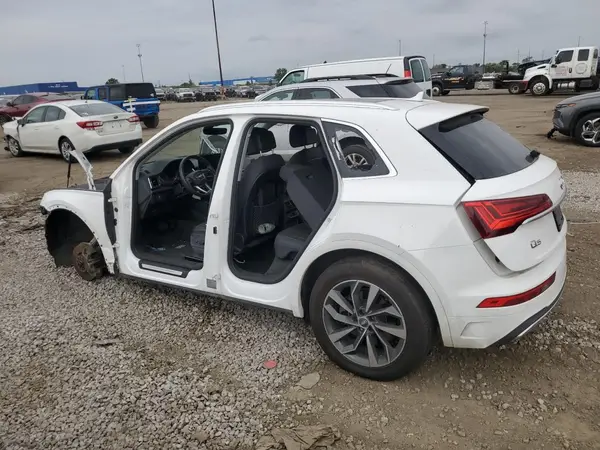 WA1AAAFYXM2001777 2021 AUDI Q5 - Image 2