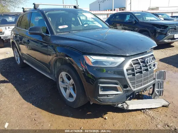 WA1AAAFYXM2001908 2021 AUDI Q5 - Image 1