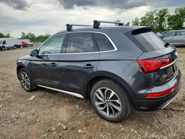 WA1AAAFYXM2003772 2021 AUDI Q5 - Image 2