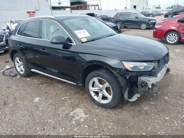 WA1AAAFYXM2004808 2021 AUDI Q5 - Image 1