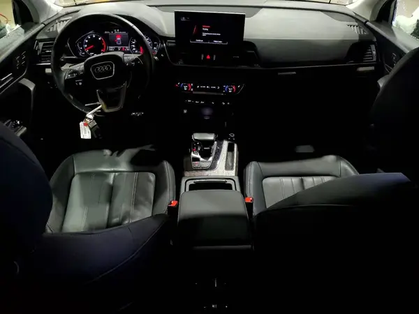 WA1AAAFYXM2008941 2021 AUDI Q5 - Image 8