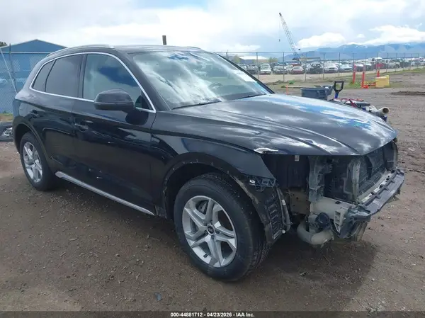WA1AAAFYXM2016831 2021 AUDI Q5 - Image 1